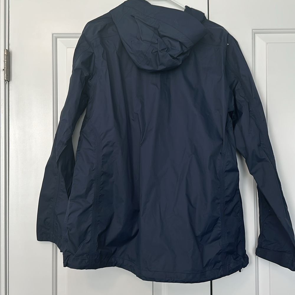 Vineyard Vines Rain Jacket - Picture 6 of 7
